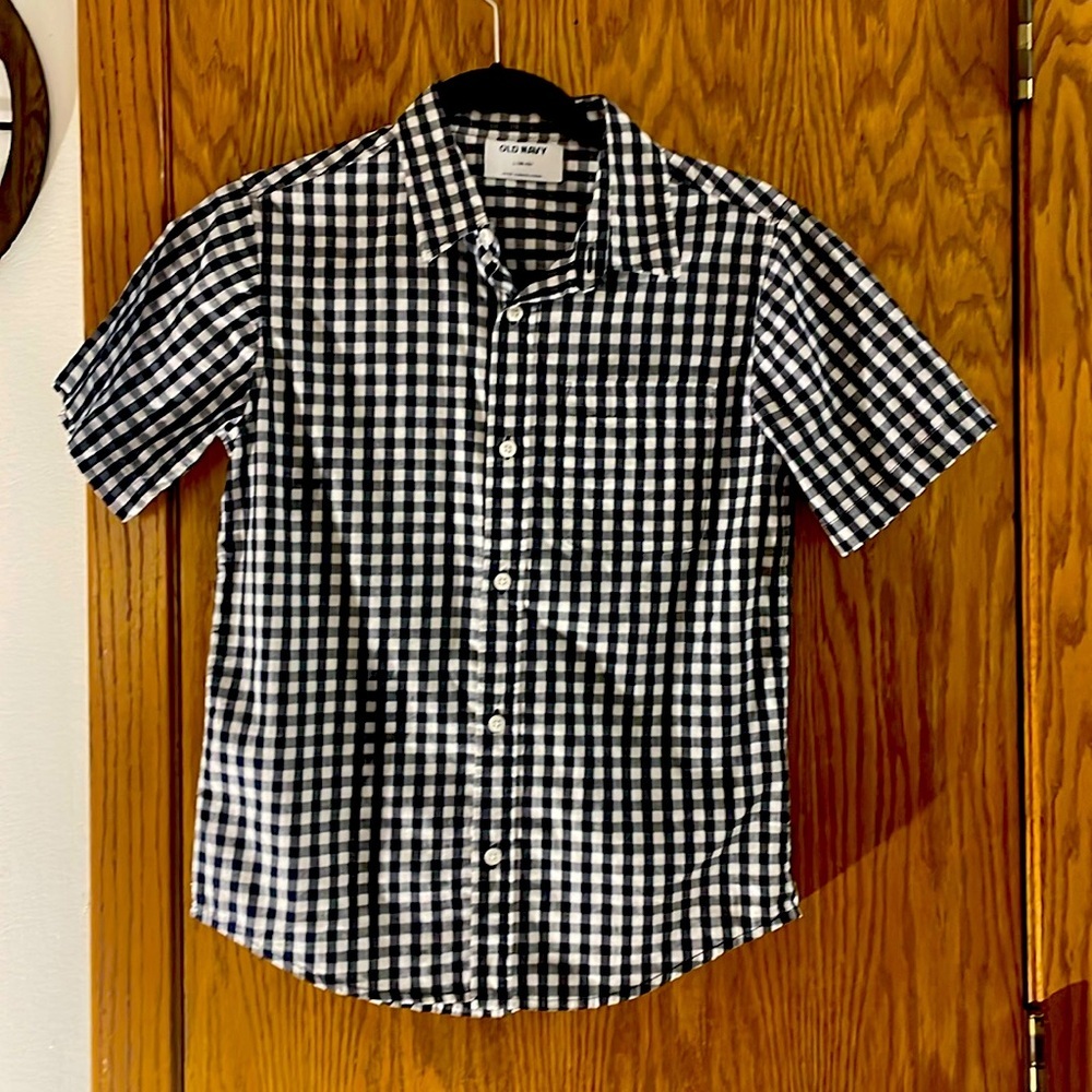 Boys Old Navy Black/White Checkered Print Short Sleeve Button Down Shirt